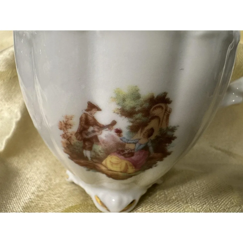 T Limoges Vizavi Oro Fragonard Sugar Bowl w Lid & Creamer 24K Gold Italy